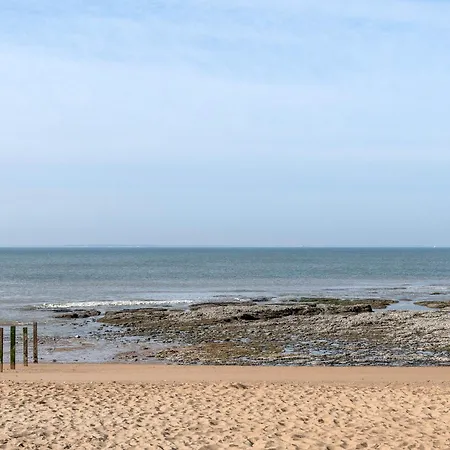 20m De La - Terrasse - Pour 6 Pornic